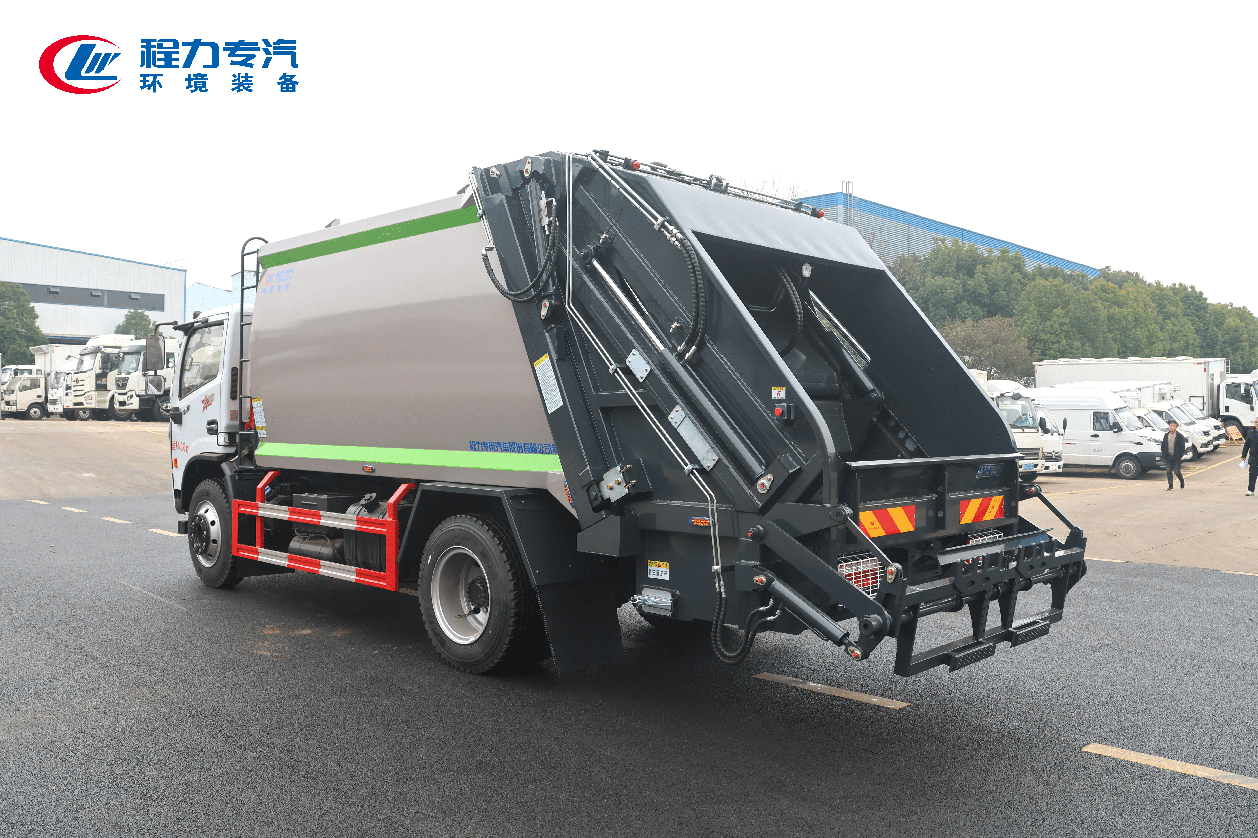 12方東風(fēng)多利卡D7壓縮垃圾車(chē)
